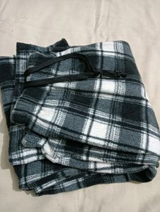 Woolen Lower