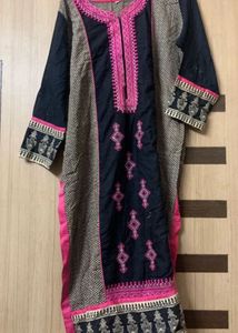 2Elegant Black Kurta with Pink Embroidery