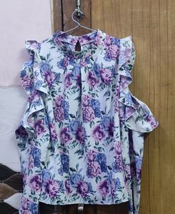 Urbanic Floral Top