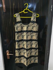 Elegant Black &amp; Gold Embroidered Kurta