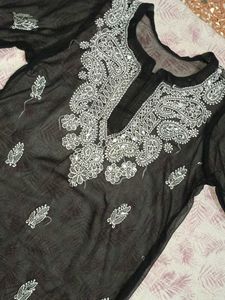 Chikankari kurti