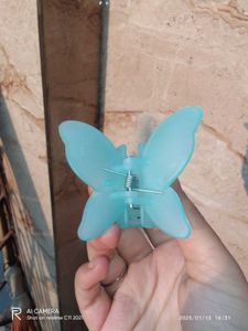 4 Pastel Butterfly Hair Clawclips