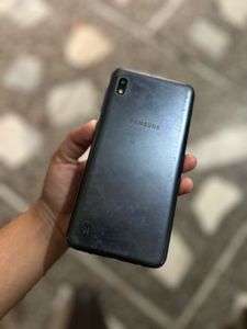 Samsung Galaxy A10 4G | 2GB RAM 32GB | Working |