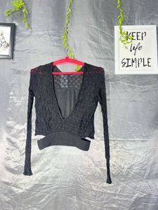 ZARA Black Lace V-Neck Long Sleeve Crop Top