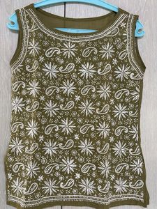 Embroidered Olive Green Sleeveless Kurta