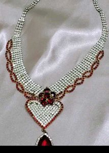 Beautiful Stylish Latest Dizen Nackless