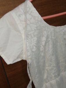 Elegant White Chikankari Kurta