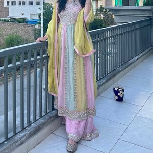 Elegant Pastel Kurta Set with Dupatta