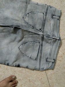 Stylish Acid Wash Jeans with White Tank