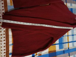 Men's Maroon Ribbed Zip-Up Sweater
