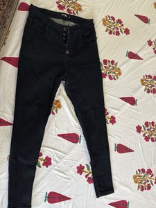 Black Skinny Fit Jeans