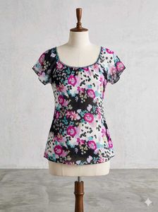 Merida Floral Top🩵🩷🤍