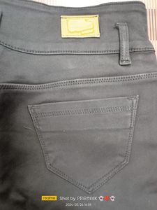 (I-28) 32 Size Slim Fit Denim Jeans