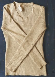 Ribbed V-Neck Long Sleeve Top