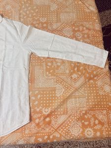 Men's White Short Sleeve Button-Up Shirt