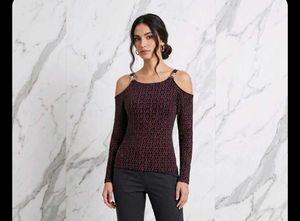 S size Stylish Red and Black Printed Top