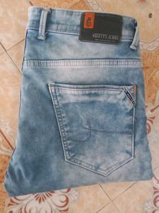4Sixty5 Jeans - Light Wash Denim