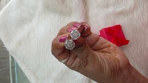 92.5 Elegant Stud Earrings in Gift Box