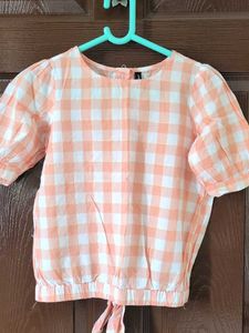 Cute Gingham Puff Sleeve Top