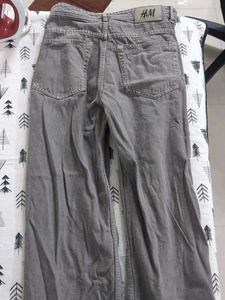 H&amp;M Gray Denim Jeans(Loose fit)