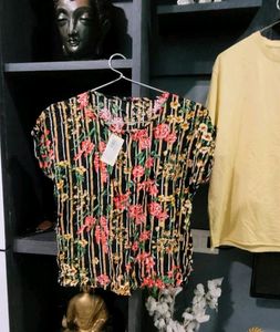 Set 2 Quality Tshirt &amp; Top