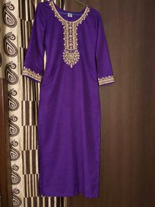 Elegant Purple Kurta with Gold Embroidery