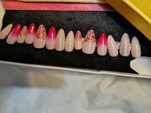Designer Press-On Nails