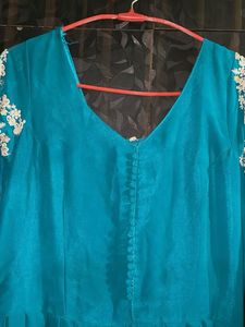 Elegant Teal Kurta with White Embroidery