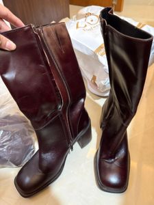 LEATHER BLOCK HEEL BOOTS- Zara