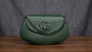 Stylish Green Chain Crossbody Bag