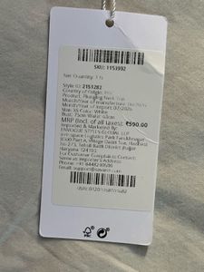 Savana V-Neck Fitted Top