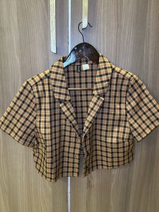 H&M Cropped shirt