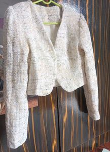 Chic Cropped Tweed Blazer