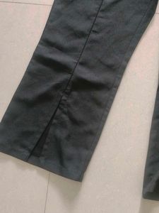 Stylish Black Wide-Leg Pants with Belt