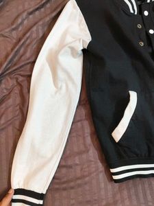 Varcity Jacket (unisex)
