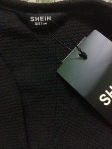 SHEIN Black Button Front Cropped Vest Top