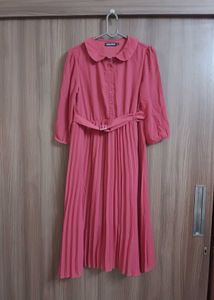 Chic Pink Pleated Midi Dress