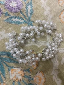 Brand New White Colour Hair Accessorie Only @200