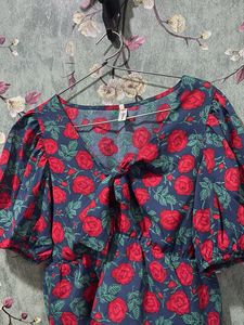 Cute pinteresty Print Puff Sleeve Top