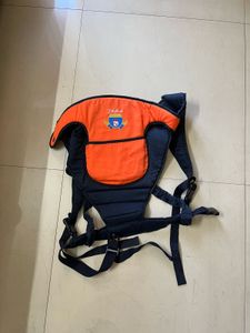 Baby Carrier with adjustable straps