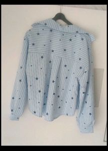 Chic Striped Star Twist Front Top