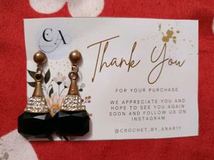 "Classic Black And Gold Sparkle Earrings"✨💫✨