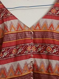 Elegant Ethnic Kurta with Striking Print
