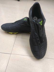 Adidas Soccer Cleats &amp; Shin Guards Set