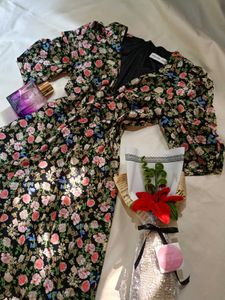 Floral Print V-Neck Mini Dress