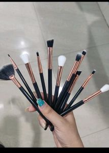 Makeup brushes set of 15 pcs