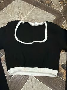 Black Cropped Long Sleeve Top