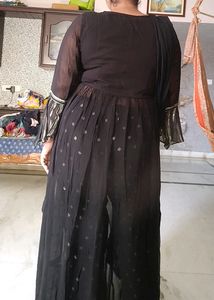 Naira Cut Dress Premium
