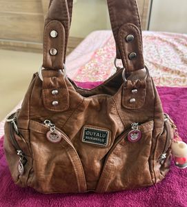 chic brown city shoulder bag