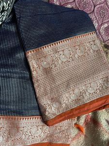 Navy Blue Checked Saree With Blouse